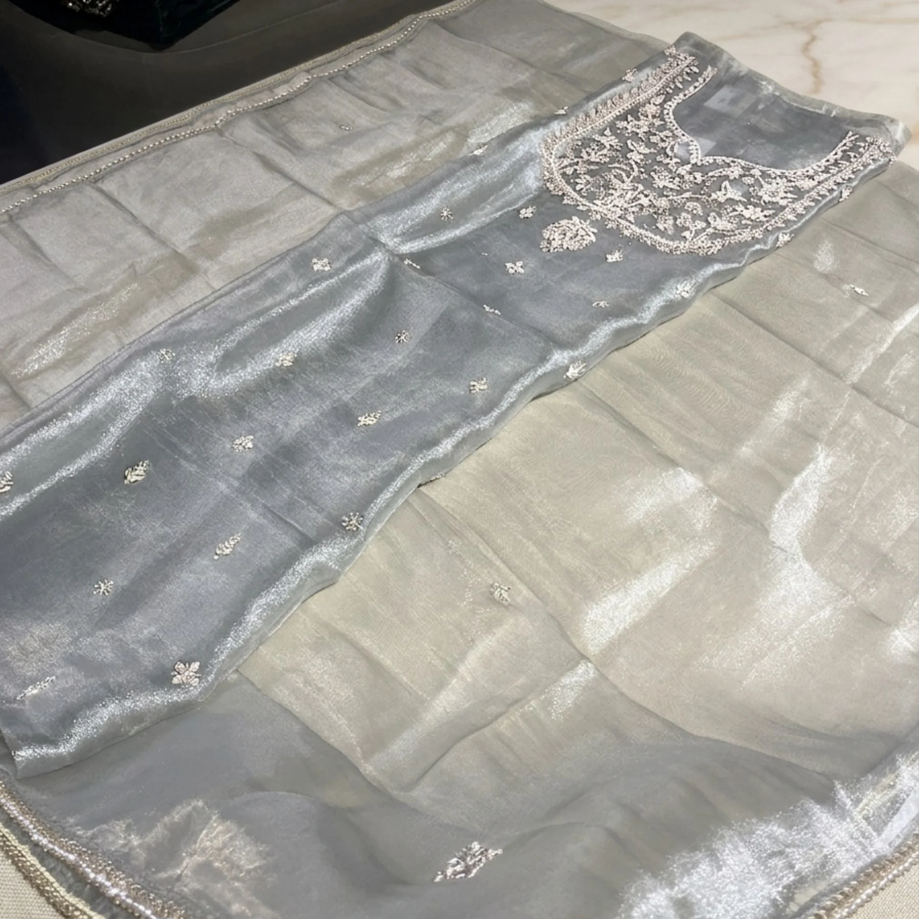 Pure tissue unstitched suit for women