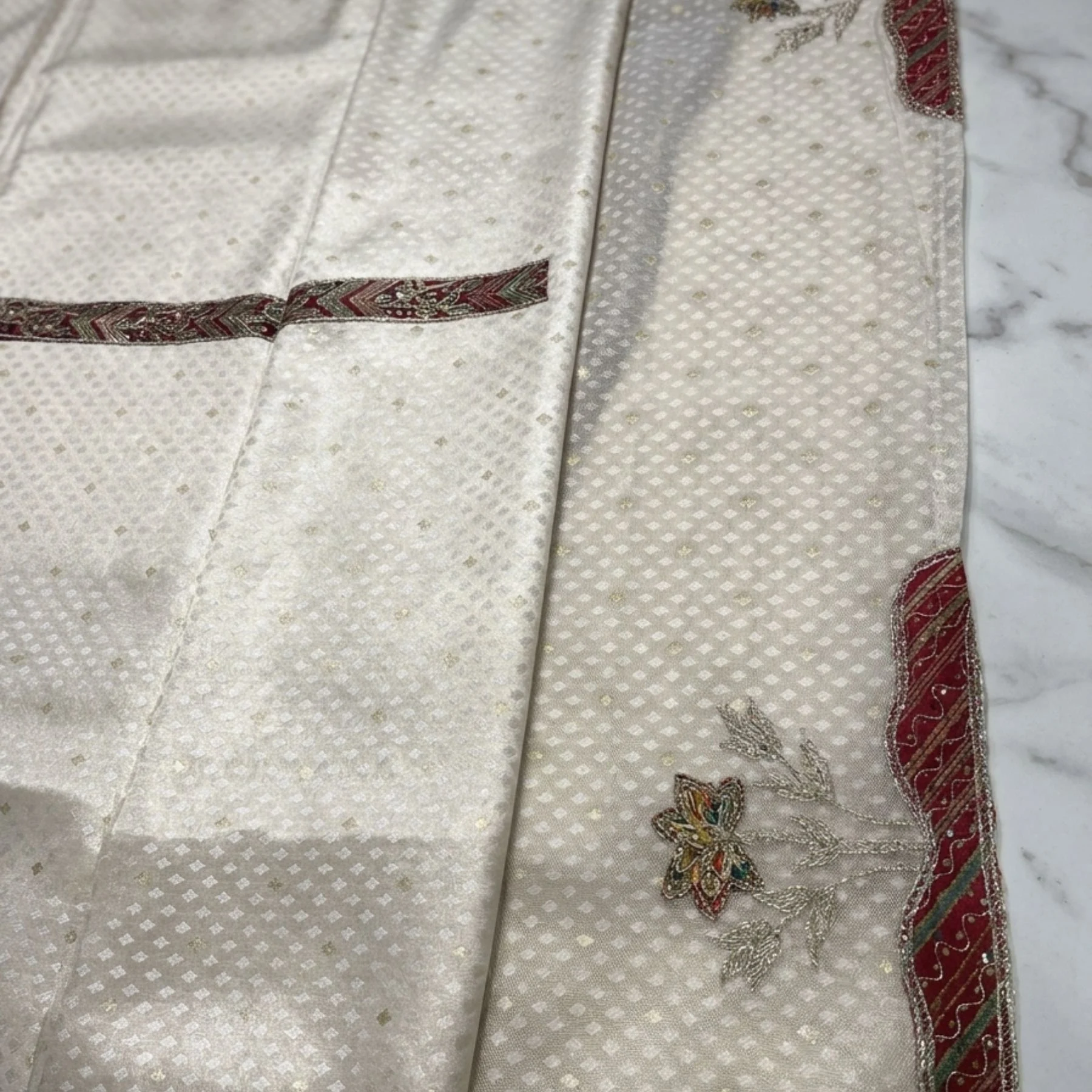 Basket fabric unstitched suit for women