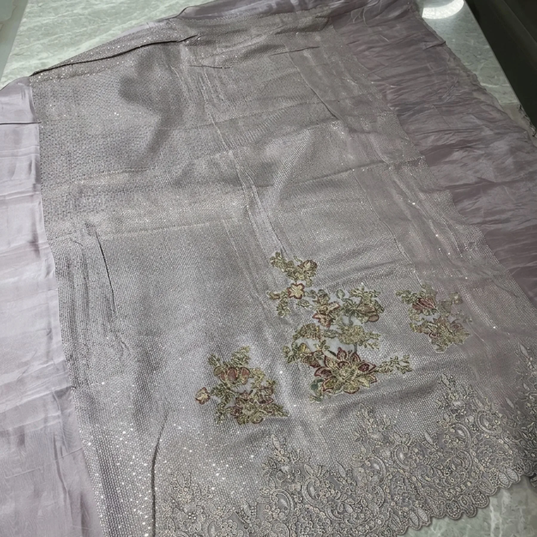 Tabby silk unstitched suit for women